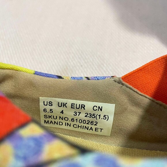 Almost NEW! Genuine UIN Slip-on shoes "Rainbow girl" Size 37 (6.5 US) - Picture 3 of 10